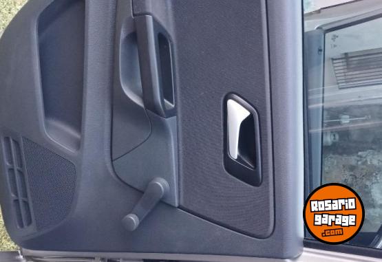 Autos - Volkswagen Suran 2014 Nafta 146000Km - En Venta