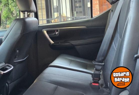 Camionetas - Toyota SW4 SRX 2021 Diesel 110000Km - En Venta