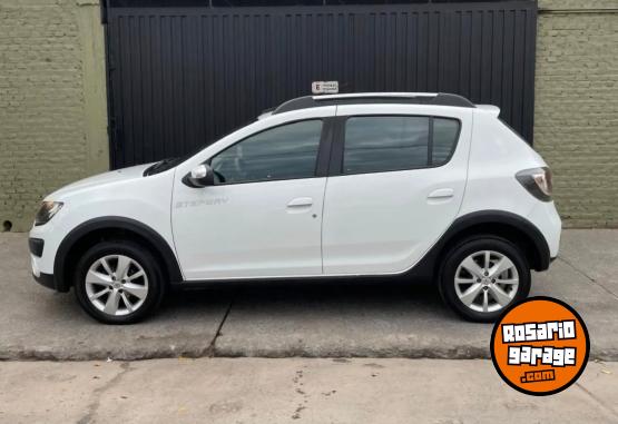 Autos - Renault Sandero stepway privilege 2017 Nafta 102000Km - En Venta