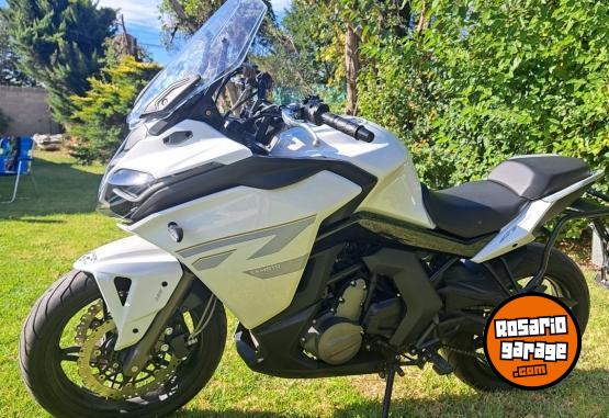 Motos - CF GT 650 2024 Nafta 2600Km - En Venta