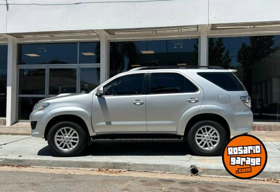 Camionetas - Toyota SW4 3.0 TDI 5 A/T 7 AS 2013 Diesel 249000Km - En Venta