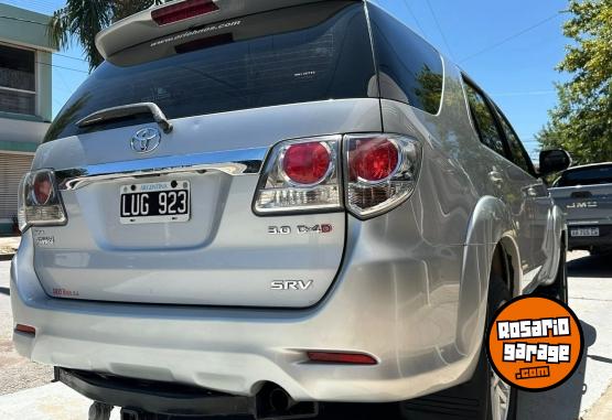 Camionetas - Toyota SW4 3.0 TDI 5 A/T 7 AS 2013 Diesel 249000Km - En Venta
