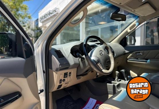 Camionetas - Toyota SW4 3.0 TDI 5 A/T 7 AS 2013 Diesel 249000Km - En Venta