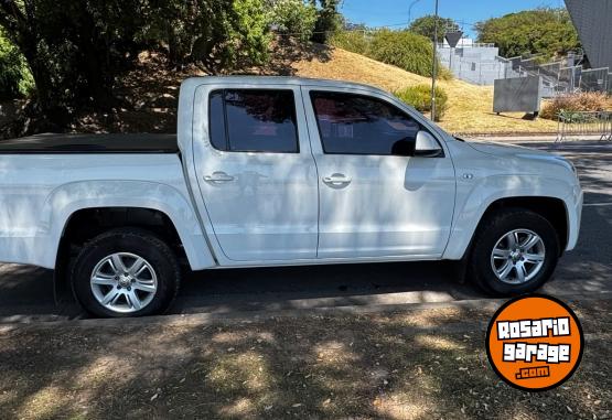 Camionetas - Volkswagen Amarok Trendline 2015 Diesel 168000Km - En Venta