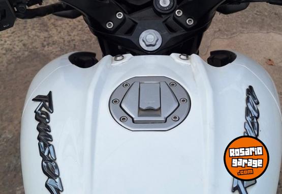 Motos - Bajaj Rouser 2024 Nafta 1600Km - En Venta