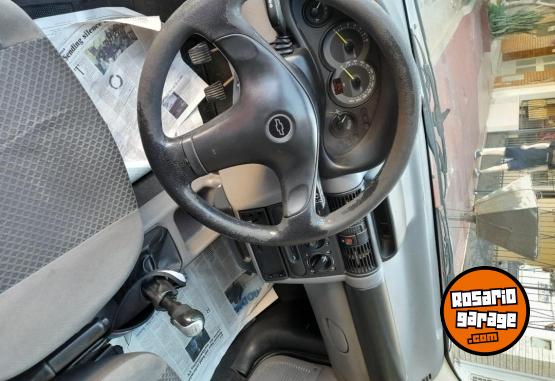 Autos - Chevrolet Corsa 2008 GNC 237000Km - En Venta