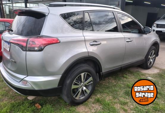 Camionetas - Toyota Rav4 VX 2.0, tope de gama 2019 Nafta 112000Km - En Venta