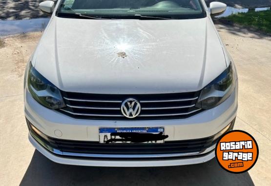 Autos - Volkswagen POLO SEDAN 2017 GNC 176000Km - En Venta