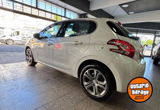 Autos - Peugeot 208 2016 Nafta 73000Km - En Venta