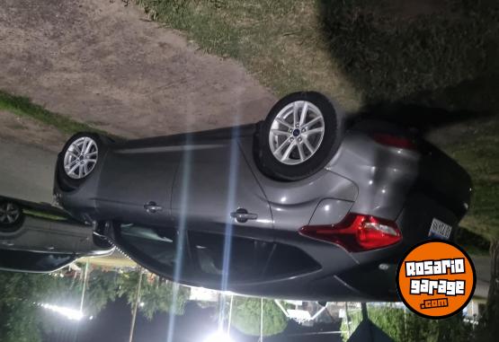 Autos - Ford Focus 2017 Nafta 150000Km - En Venta