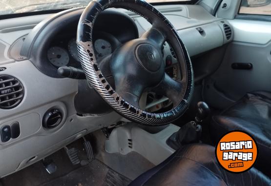 Utilitarios - Renault Kangoo 2007 Nafta 228000Km - En Venta