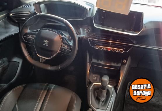 Autos - Peugeot 208 Felini 2021 Nafta 79000Km - En Venta