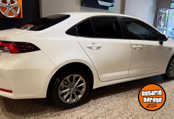 Autos - Toyota TOYOTA COROLLA XEI HEV 2024 Electrico / Hibrido 11000Km - En Venta