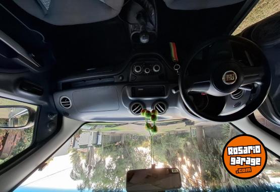 Autos - Fiat UNO ATTRACTIVE 2011 Nafta 126000Km - En Venta