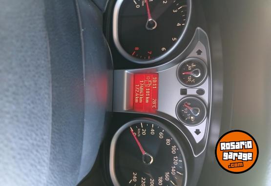 Autos - Ford Focus 2012 Nafta 174000Km - En Venta