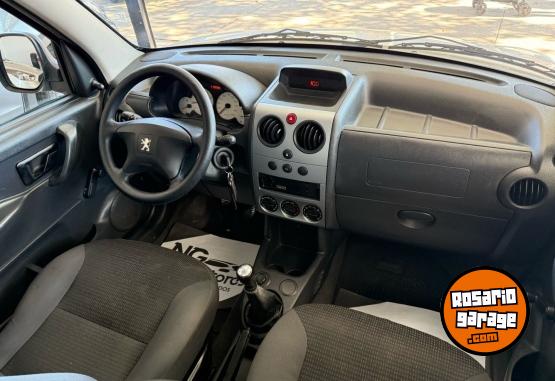 Utilitarios - Peugeot Partner Furgon 2017 Diesel 150000Km - En Venta