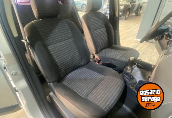 Autos - Renault Sandero Confort 1.6 2012 Nafta 127000Km - En Venta