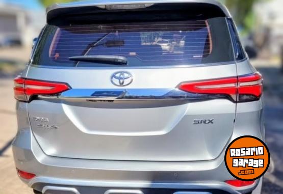 Camionetas - Toyota SW4 SRX 2021 Diesel 160000Km - En Venta