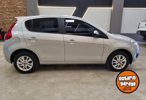 Autos - Fiat PALIO ATTRACTIVE OFERTA 2017 GNC 122000Km - En Venta