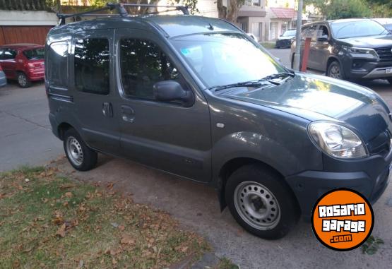 Utilitarios - Renault Kangoo 2017 GNC 190000Km - En Venta