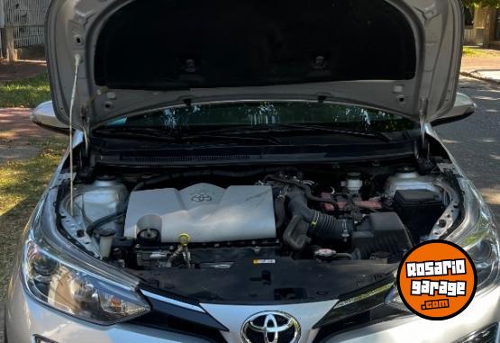 Autos - Toyota Yaris 2021 Nafta 101000Km - En Venta