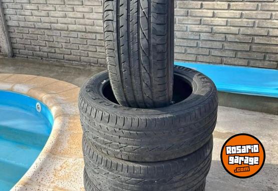 Accesorios para Autos - 4 cubiertas de auto - En Venta