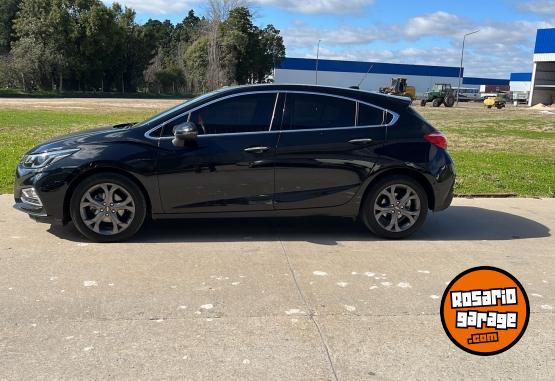 Autos - Chevrolet Cruze hatch ltz plus 2017 Nafta 74000Km - En Venta