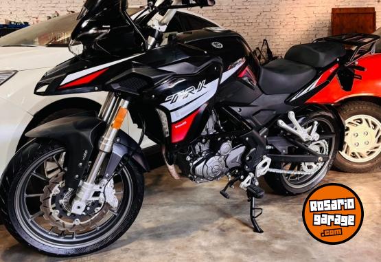Motos - Benelli Trk 251 2023 Nafta 3000Km - En Venta