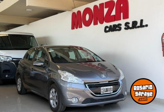 Autos - Peugeot 208 2013 Nafta 126000Km - En Venta