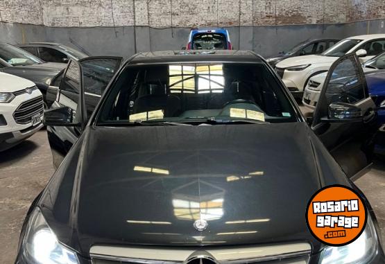 Autos - Mercedes Benz C250 2012 Nafta 102000Km - En Venta