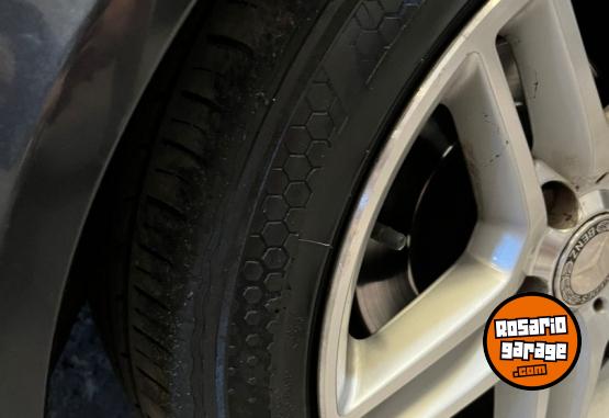 Autos - Mercedes Benz C250 2012 Nafta 102000Km - En Venta