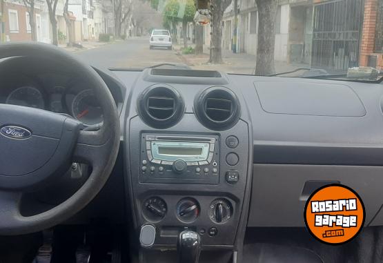 Autos - Ford Fiesta Max 2010 GNC 275000Km - En Venta