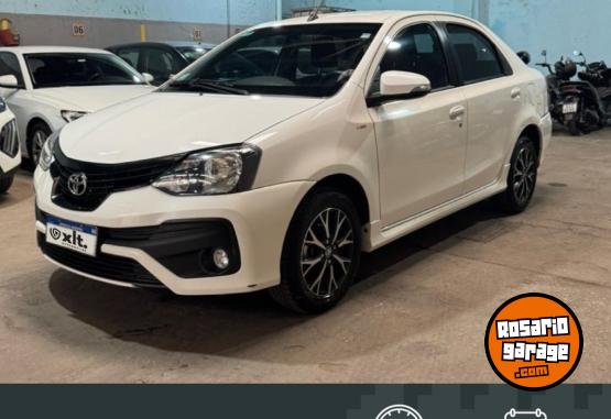 Autos - Toyota Etios xls 2020 Nafta 116000Km - En Venta