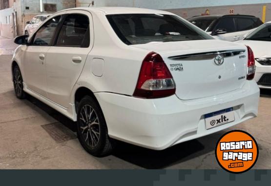 Autos - Toyota Etios xls 2020 Nafta 116000Km - En Venta
