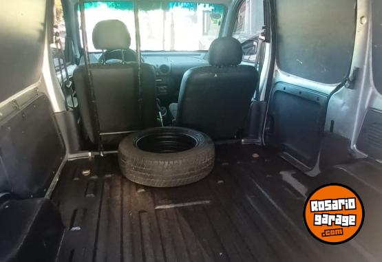 Utilitarios - Renault KANGOO FURG�N 2017 GNC 111111Km - En Venta