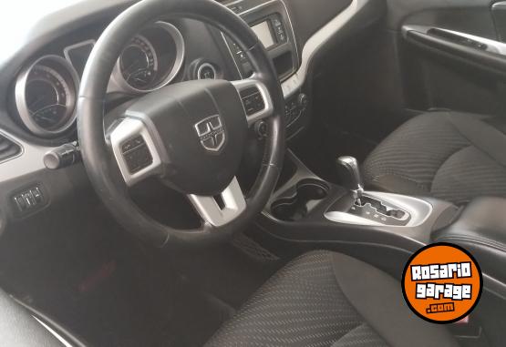 Camionetas - Dodge JOURNEY 2.4 7 ASIENTOS SX 2012 Nafta 111111Km - En Venta