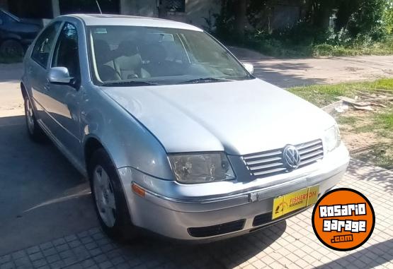 Autos - Volkswagen BORA 2.0 2004 Nafta 111111Km - En Venta