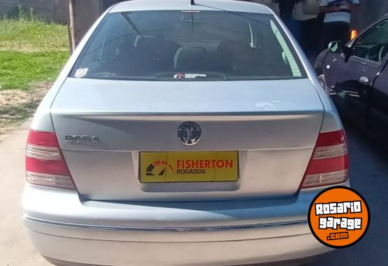 Autos - Volkswagen BORA 2.0 2004 Nafta 111111Km - En Venta