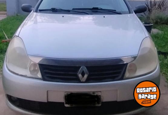 Autos - Renault symbol 2011 Nafta 203000Km - En Venta