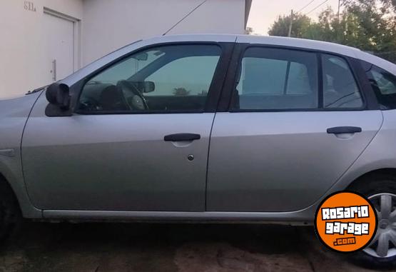 Autos - Renault symbol 2011 Nafta 203000Km - En Venta