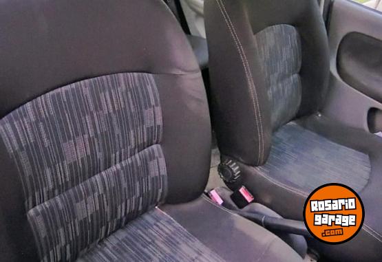 Autos - Renault symbol 2011 Nafta 203000Km - En Venta