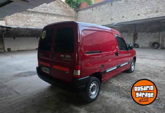 Utilitarios - Peugeot Partner 2014 Diesel 83000Km - En Venta