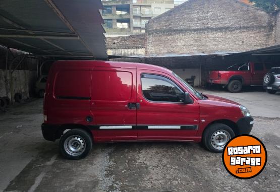 Utilitarios - Peugeot Partner 2014 Diesel 83000Km - En Venta