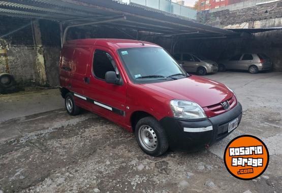 Utilitarios - Peugeot Partner 2014 Diesel 83000Km - En Venta