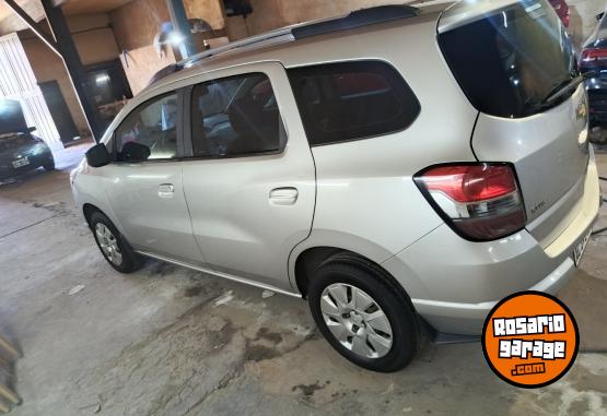 Autos - Chevrolet Spin 2018 GNC 98000Km - En Venta