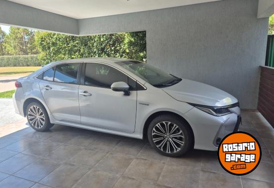 Autos - Toyota Corolla seg 2022 Electrico / Hibrido 84000Km - En Venta