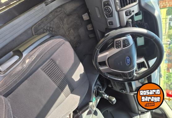 Camionetas - Ford Ranger XLT 4X2 2017 Diesel 220000Km - En Venta