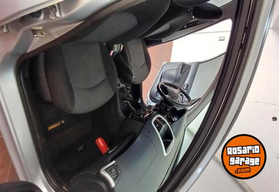 Autos - Peugeot 207 compact 1.4 HDI 2011 Diesel 194000Km - En Venta