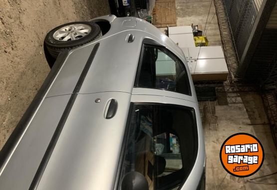 Autos - Fiat Palio 2006 Nafta 200000Km - En Venta