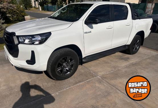 Camionetas - Toyota Hilux 2024 GNC 37800Km - En Venta